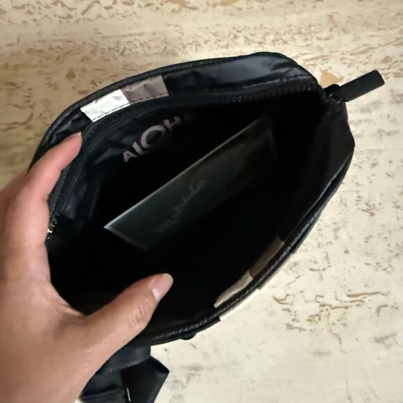 NWT Aloha Collection Le Tour in color way La Voyageur - Picture 2 of 9